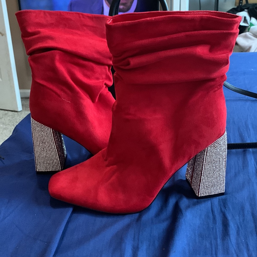 Cape robbin red sparkle booties